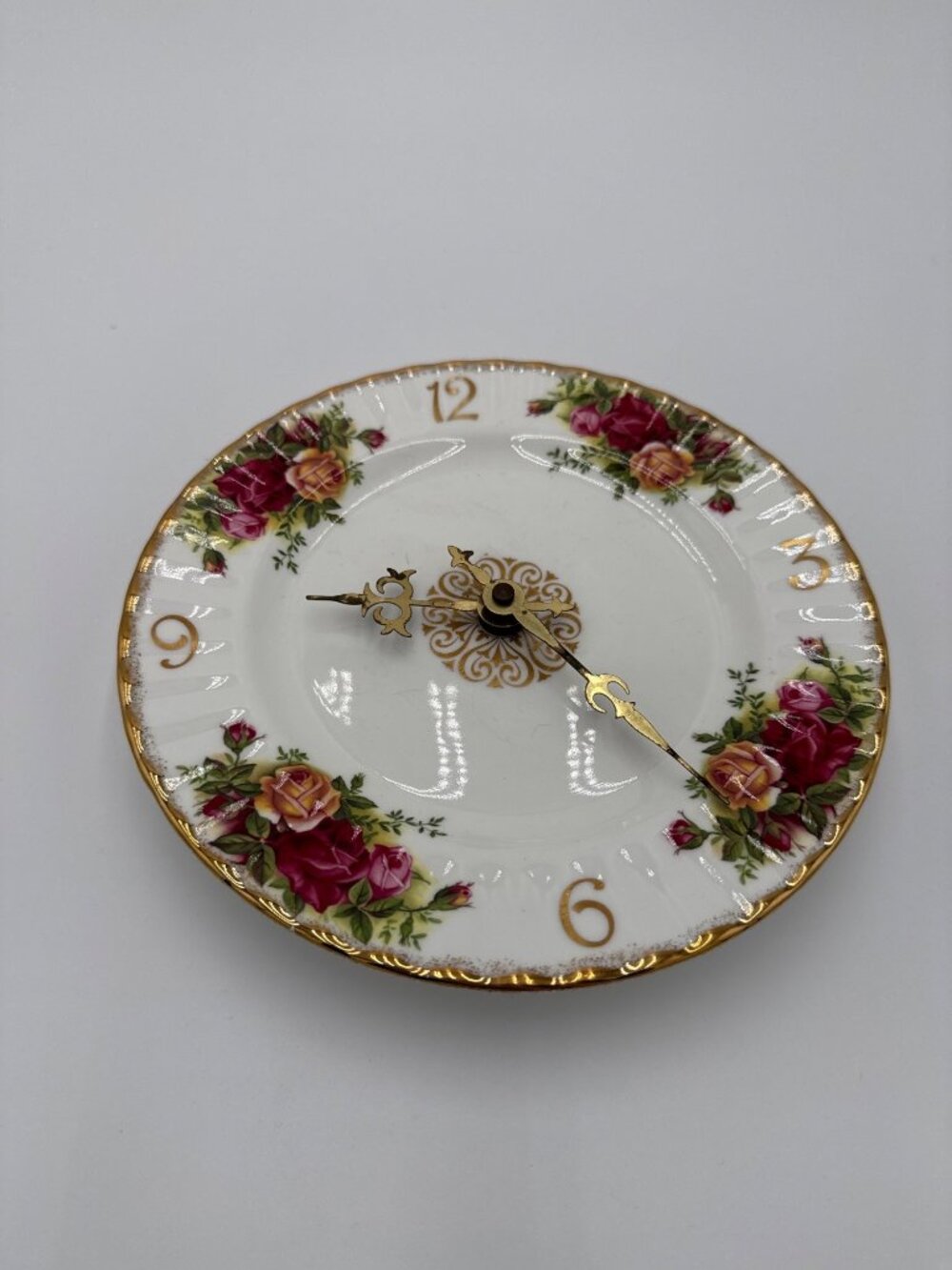 Vintage Royal Albert Old Country Roses Plate Clock Gold Trim Floral Wall Hanging